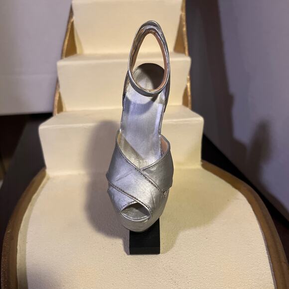 Just the Right Shoe Silver Cloud - Picture 2 of 8